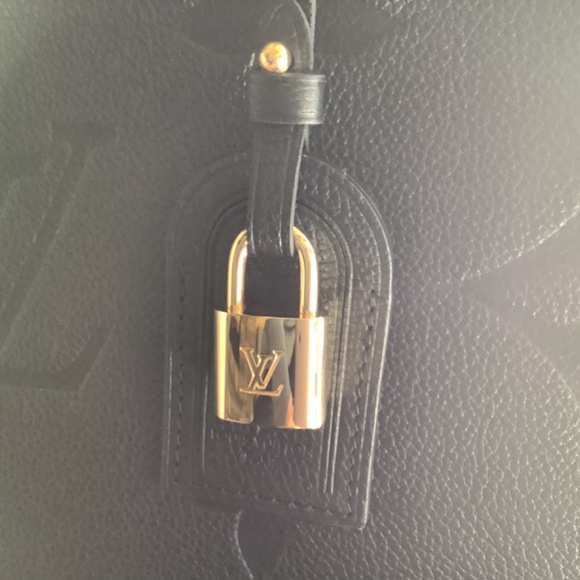 Louis Vuitton Monogram  Black Empreinte Grand Palais MM - Picture 12 of 16